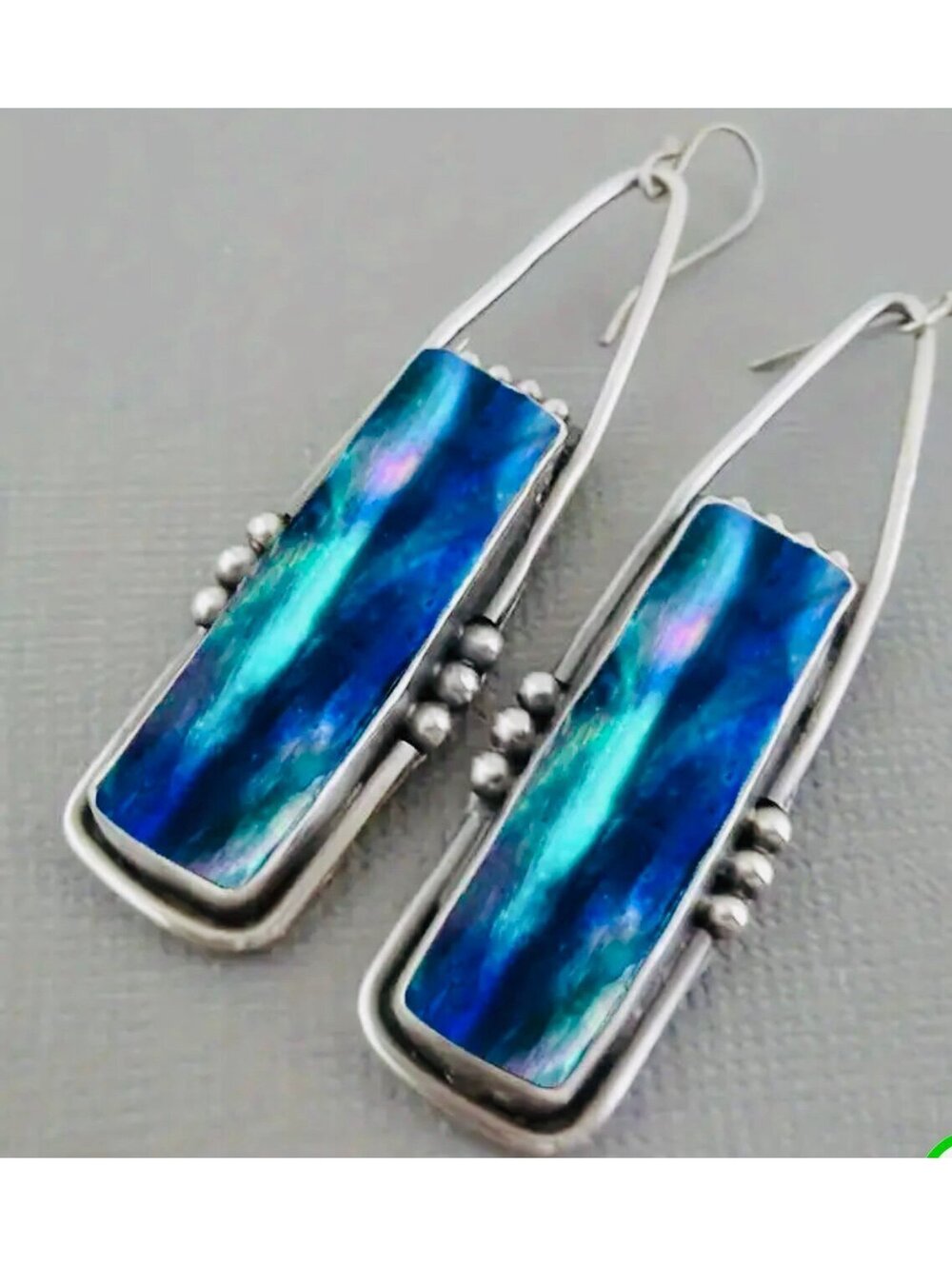 New - Gorgeous Boho Dangle Earrings
